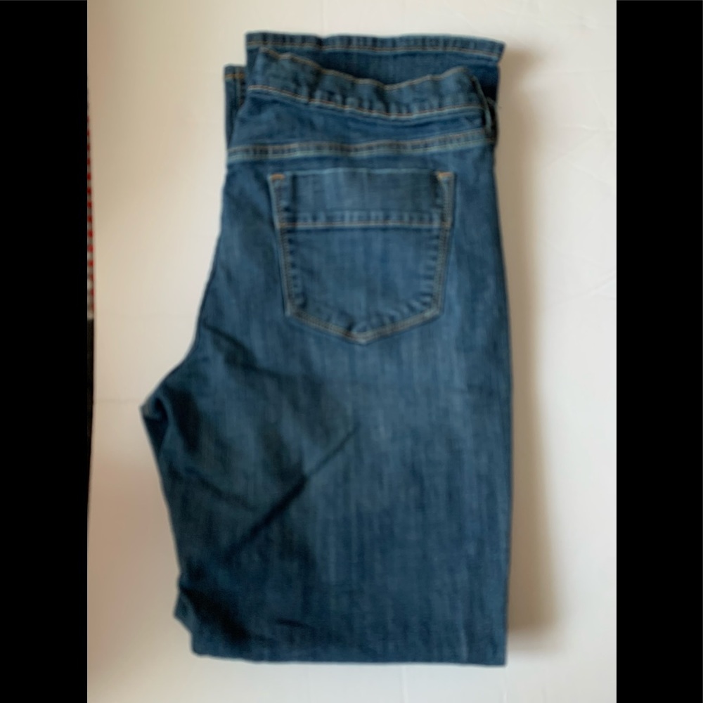 🍉Old Navy Jeans The Sweetheart, Juniors, straight leg, stretch, reg fit,